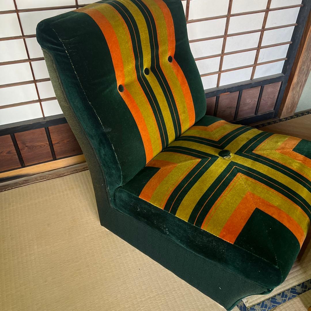 レトロなモケット1人掛けソファ②