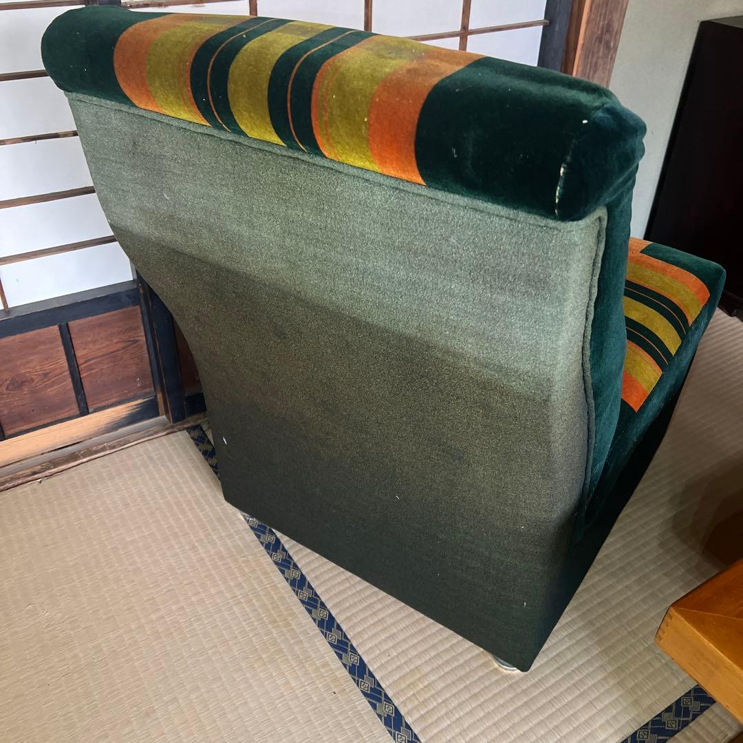 レトロなモケット1人掛けソファ②