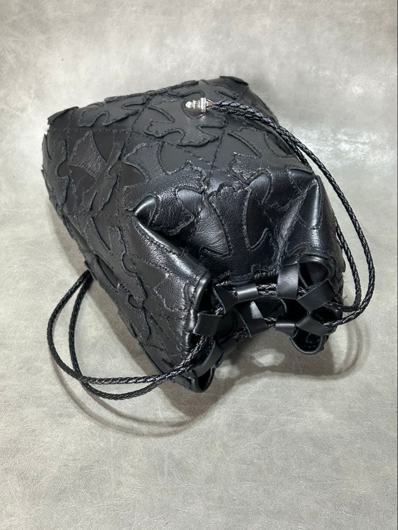 レザー巾着　総柄クロス