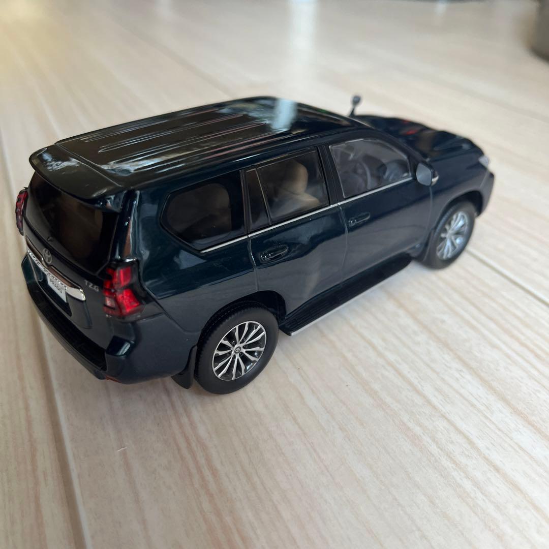 トヨタ ランドクルーザー プラド 1/30 色見本 カラーサンプル ミニカー