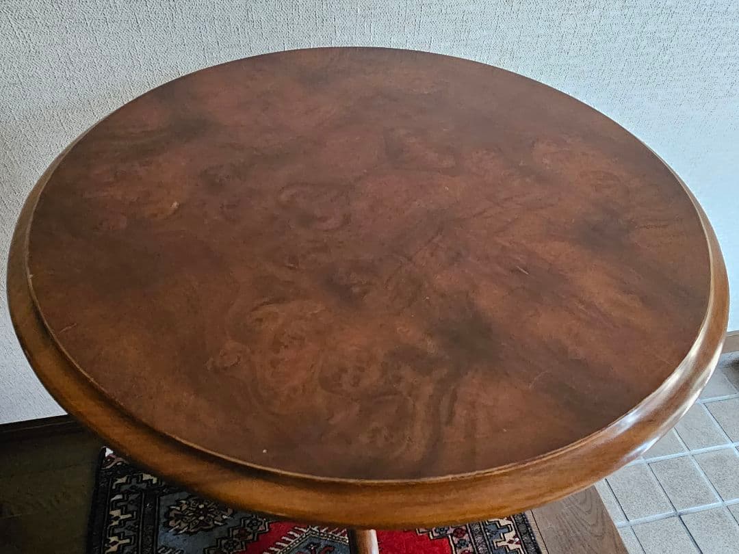 バロッサバレンティ　アイーダ　カフェテーブル　大塚家具　カスティリアンスタイル