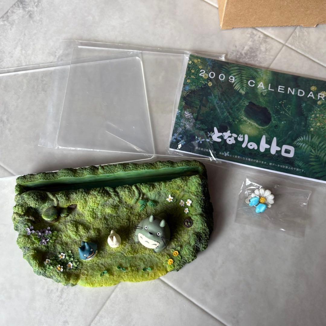 入手困難 スタジオジブリ となりのトトロ カレンダー スタンド 置物