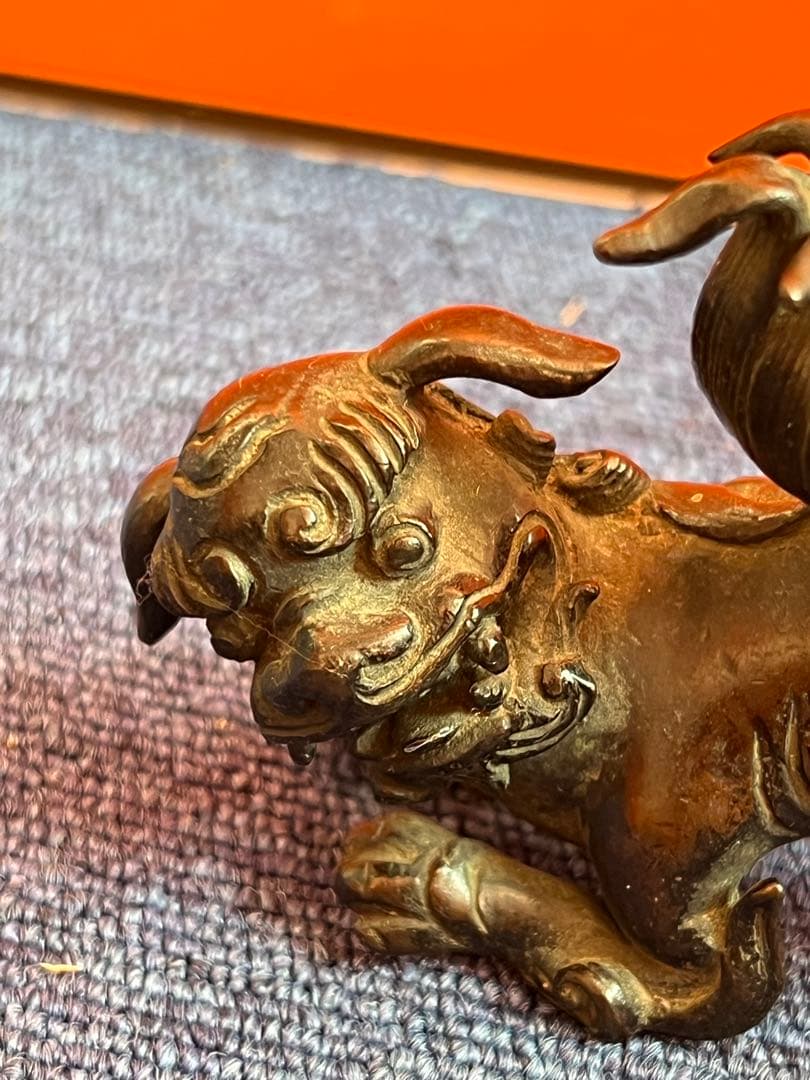 1311  銅製　獅子　置物