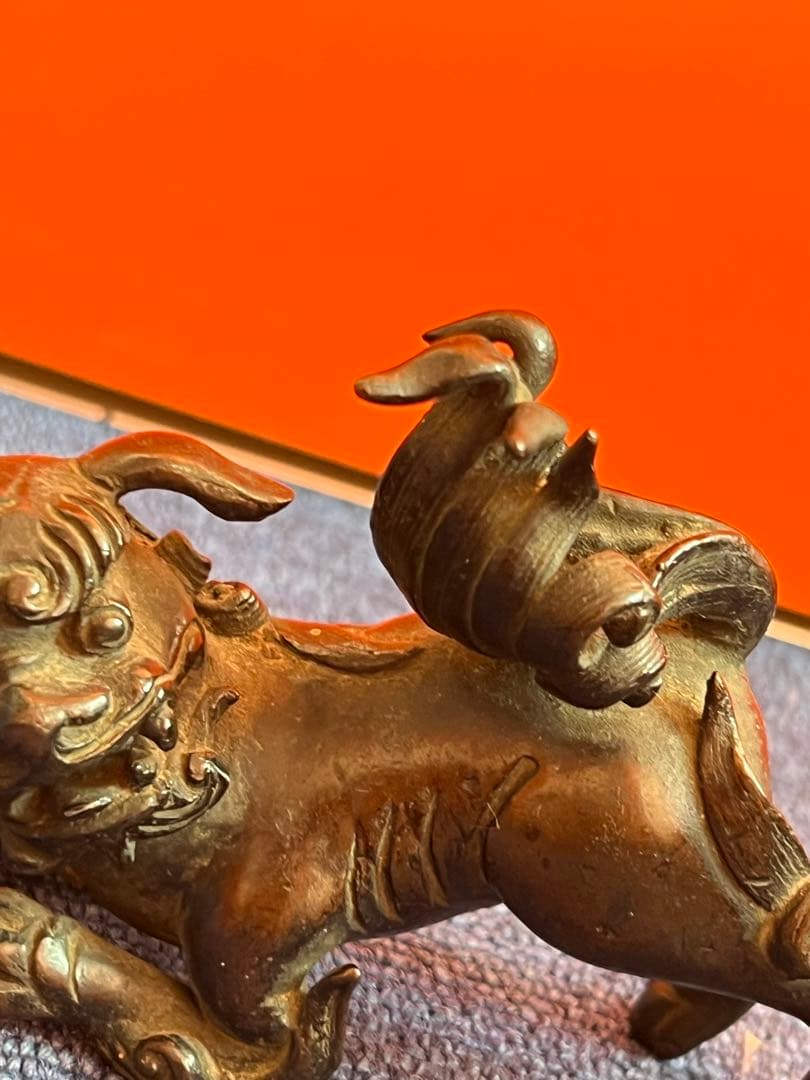 1311  銅製　獅子　置物