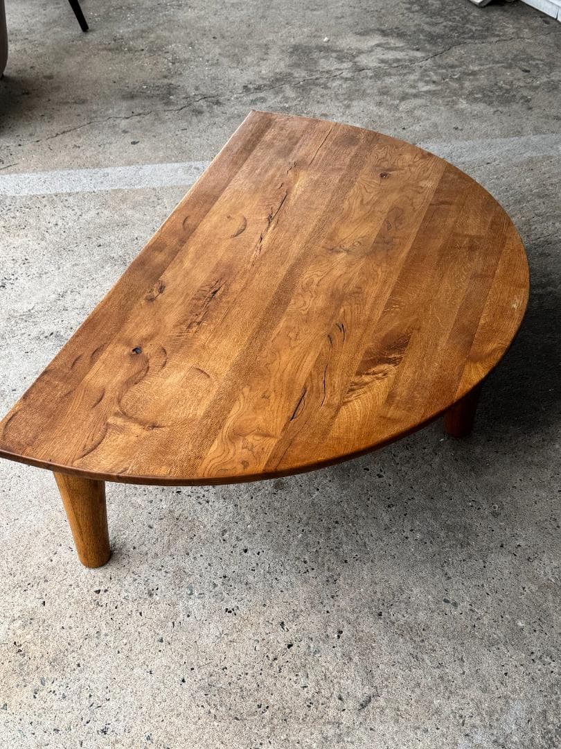 半円形リビングテーブル　３本脚　オーク無垢材　オイルメンテナンス済み