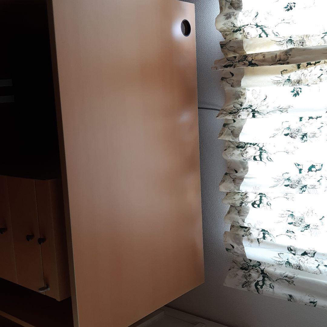 コクヨ　机とワゴン(三段キャスター付き)