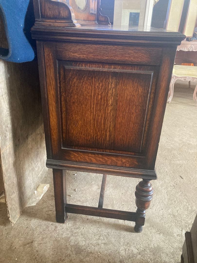 英国アンティーク　ミラーバックサイドボード