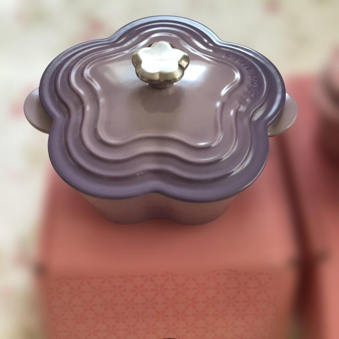 ル・クルーゼ まとめ売り 鍋 2個 ココットフルール フラワー 限定