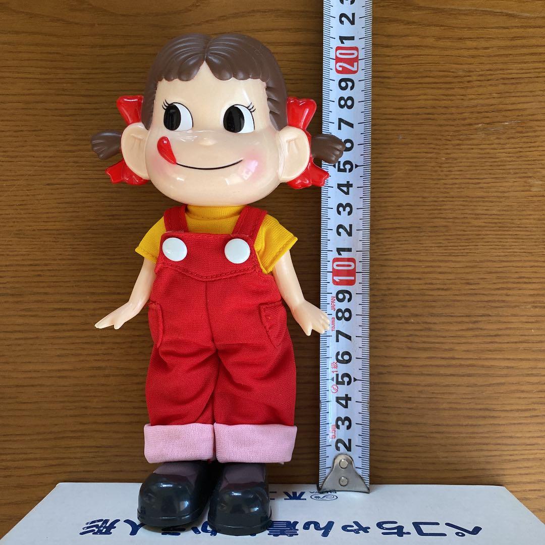 ペコちゃん着せ替え人形 洋服付き - メルカリ