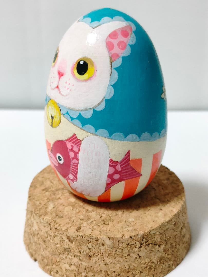 上野ここ　ねこたまご　白猫