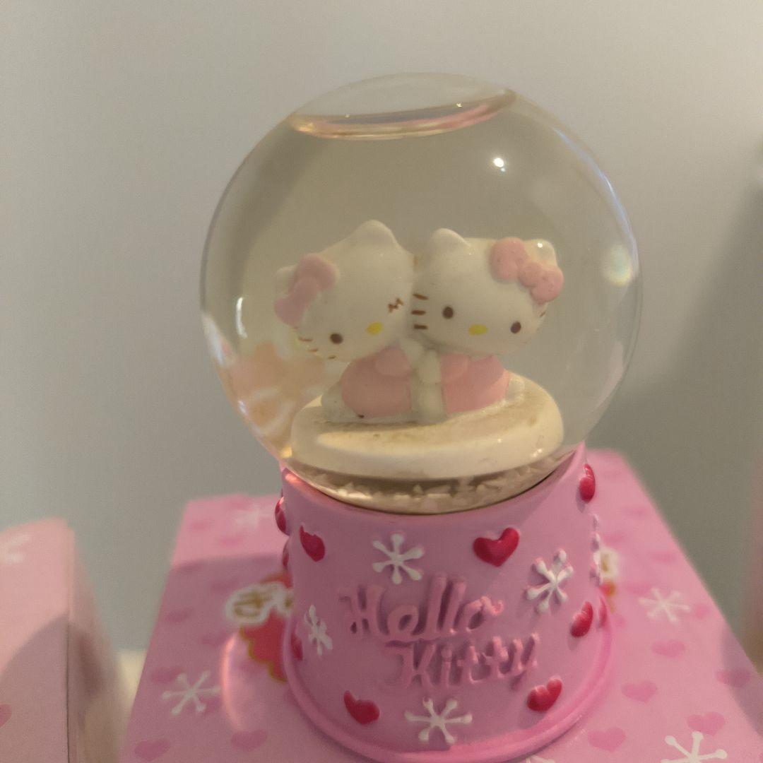 サンリオ　スノーグローブ　スノードーム