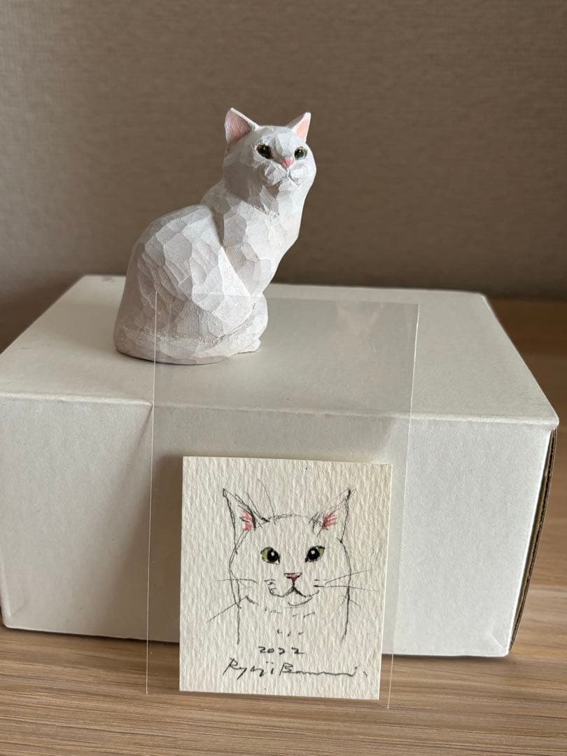 バンナイリョウジ　木彫り猫