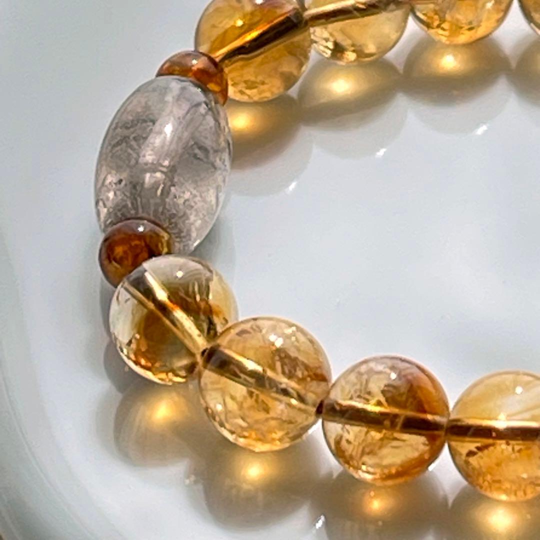 ガウリシャンカール産ヒマラヤスモーキークォーツ&シトリンブレス〜琥珀を添えて