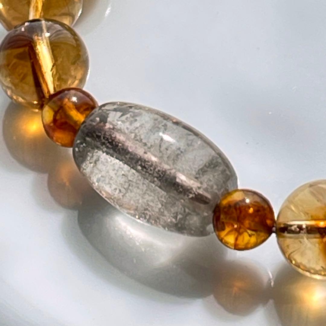 ガウリシャンカール産ヒマラヤスモーキークォーツ&シトリンブレス〜琥珀を添えて