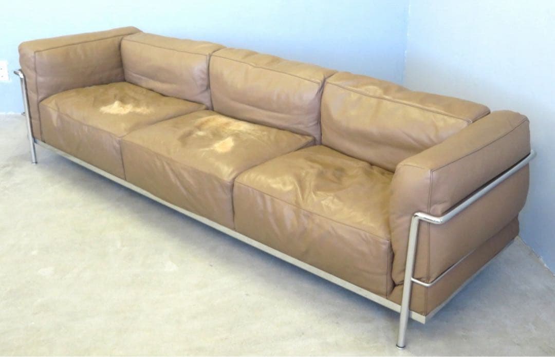 カッシーナ　本物　LC3 本革　レザー　コルビジェ　3人掛けソファ　高級
