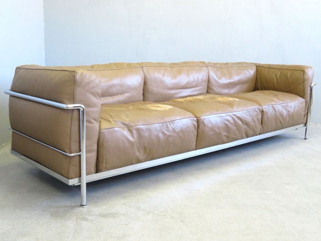カッシーナ　本物　LC3 本革　レザー　コルビジェ　3人掛けソファ　高級