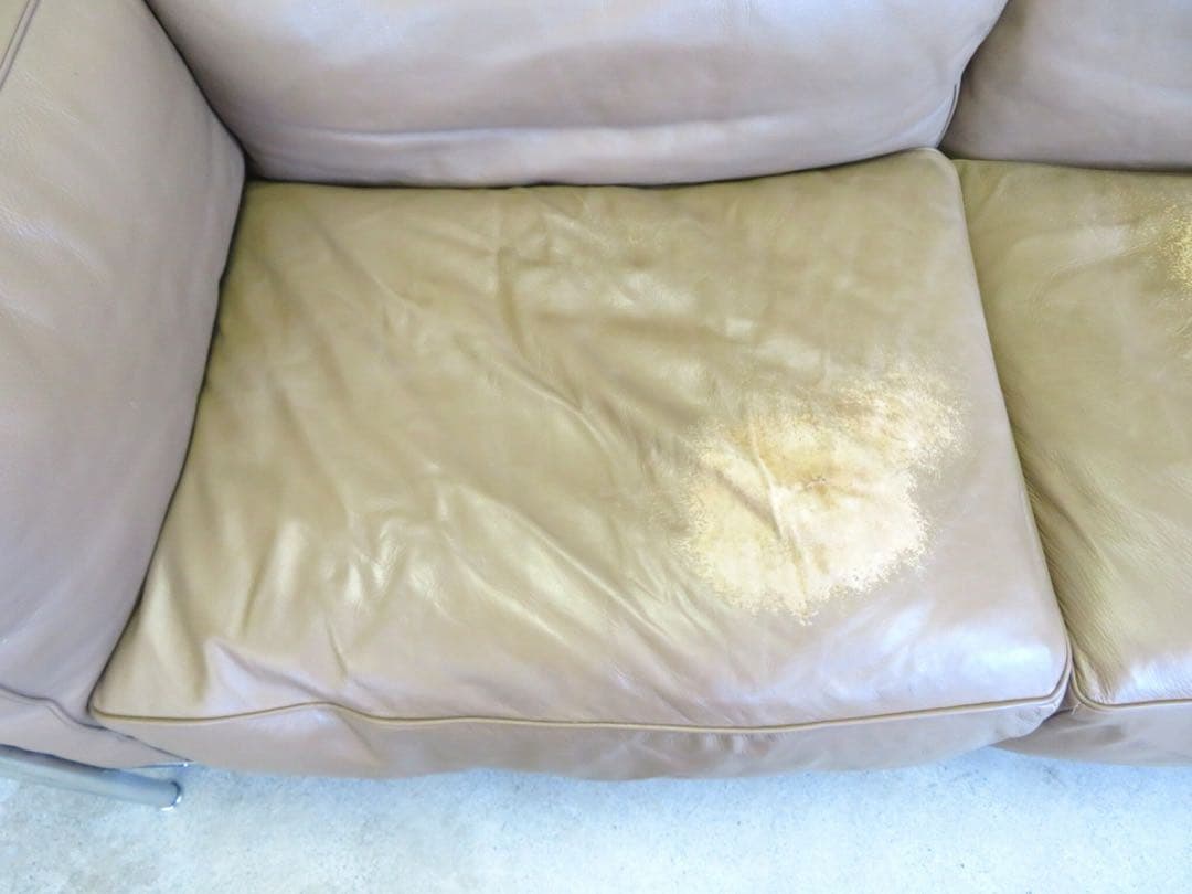 カッシーナ　本物　LC3 本革　レザー　コルビジェ　3人掛けソファ　高級