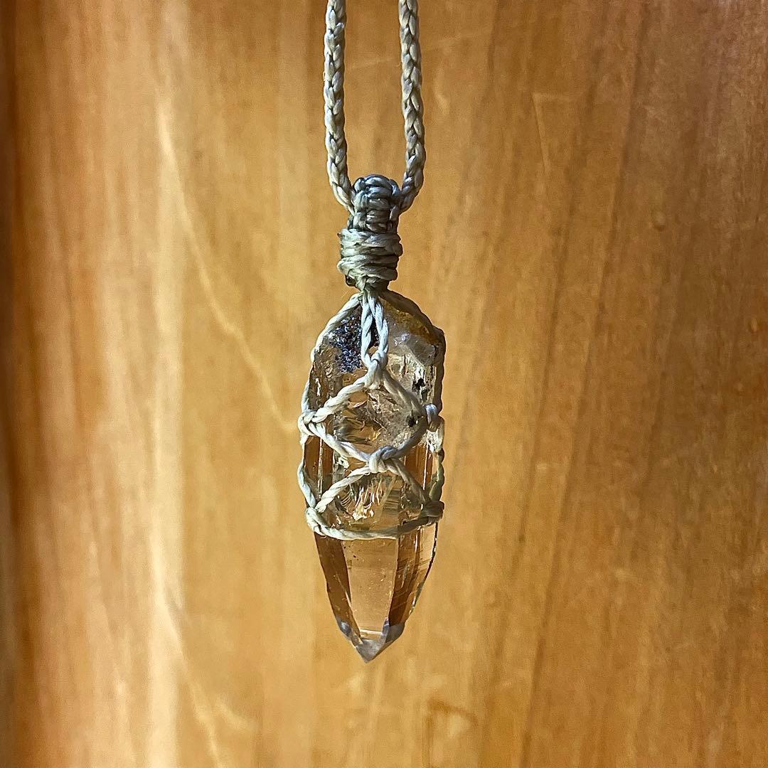 ヒマラヤ水晶 ガネッシュヒマール ＊ マクラメペンダント ネックレス 22