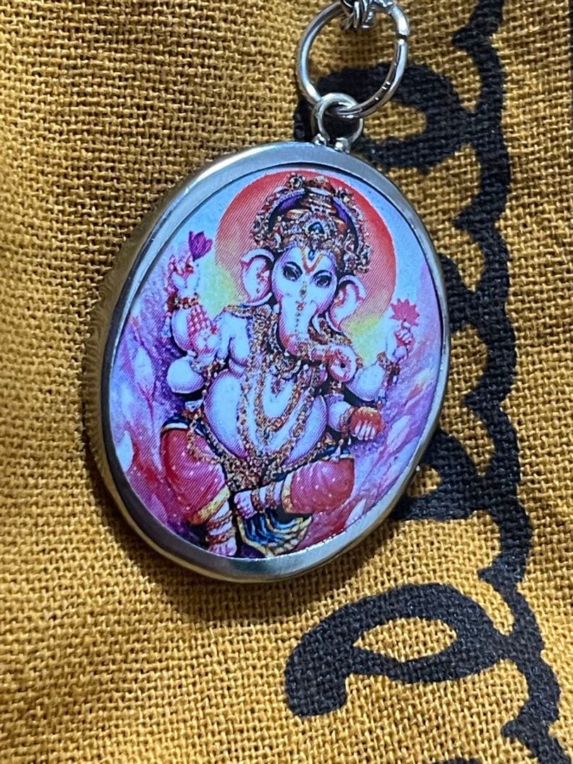 【新品】ハンドメイドオームペンダント　ガネーシャ　藤井風さん　クリシュナおまけ