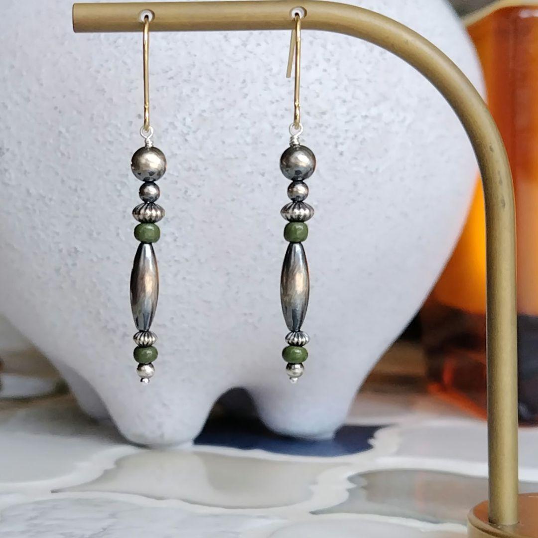 １4Kgfピアス　『雨の季節』プラスアーミーカラービンテージビーズ