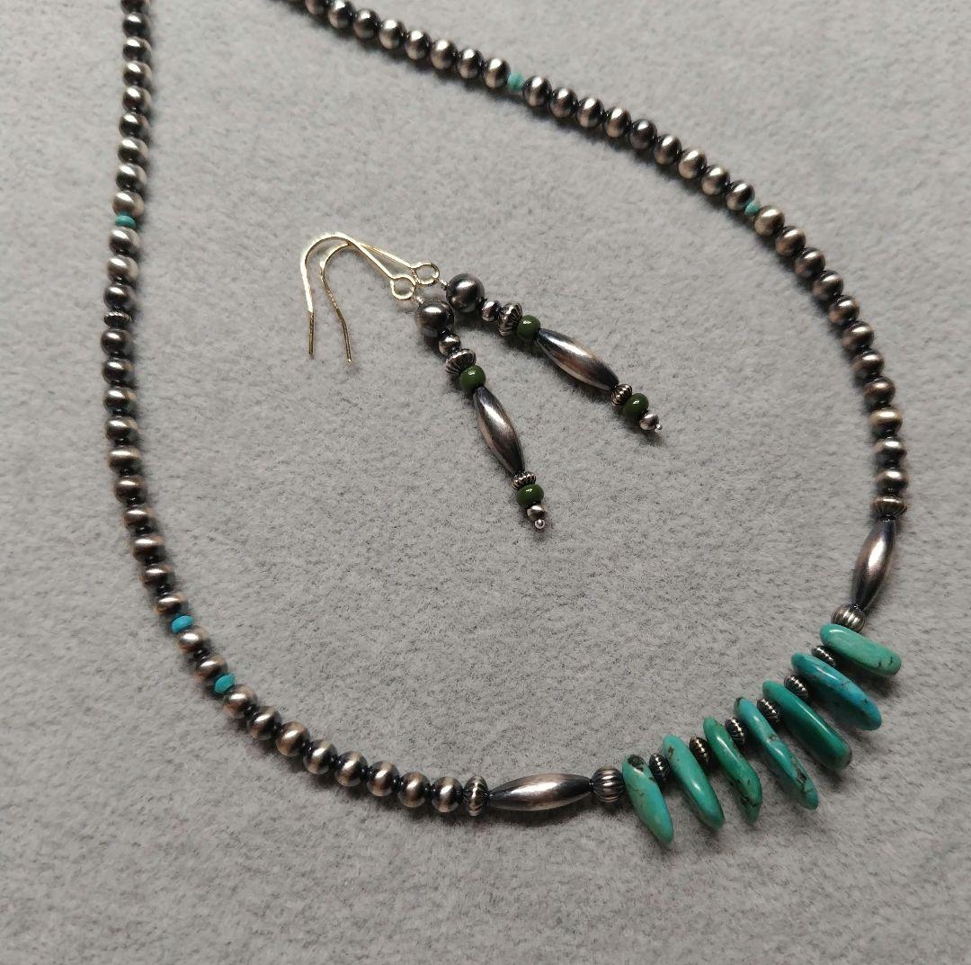 １4Kgfピアス　『雨の季節』プラスアーミーカラービンテージビーズ