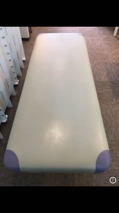 タカダマッサージベット　施術台