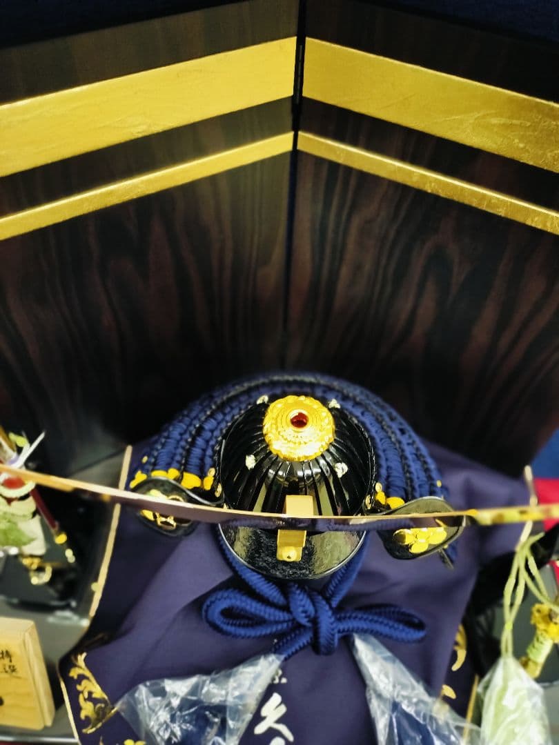 五月人形　兜収納飾り