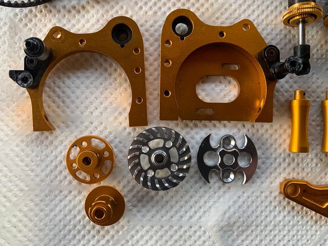 TAMIYA TA05 VDFゴールドエディション　TRFダンパー他パーツ多数