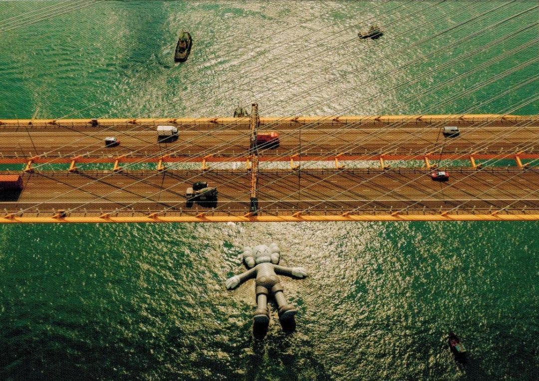 限定マット額装品/カウズ/Holiday/Vogue/ブライアンドネリー/アート