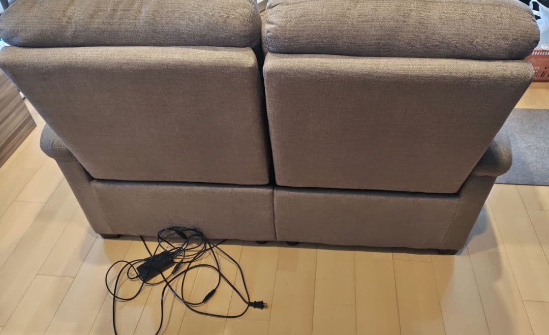 ニトリ 2人用電動布張りリクライニングソファ