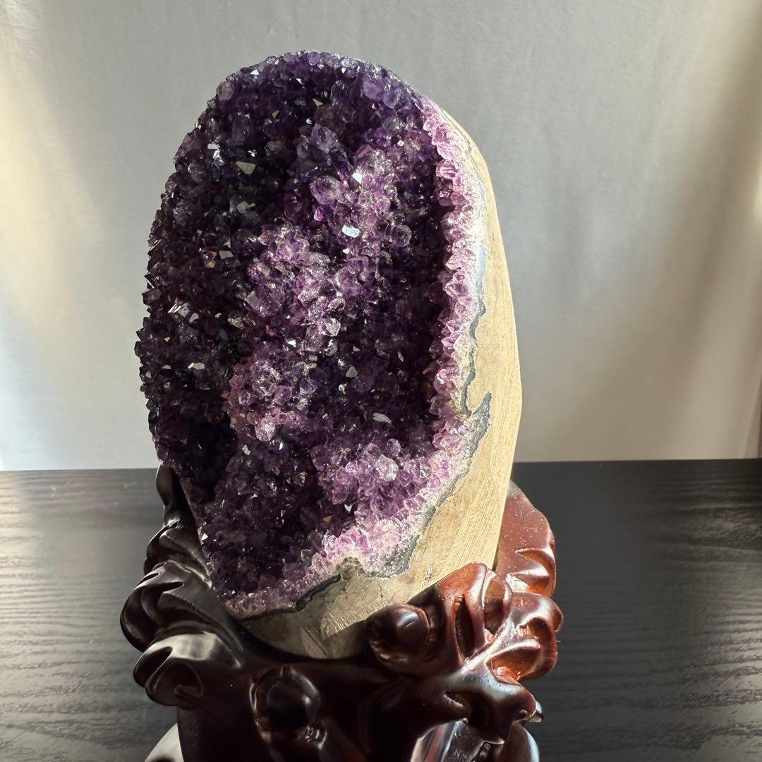天然石アメジストのドーム　置物　原石　台座付きNO.010507