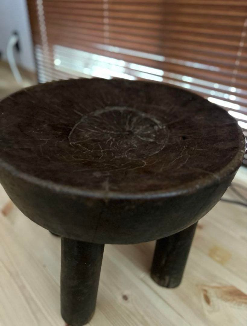 セヌフォ族　スツール　ビンテージ ブラウン