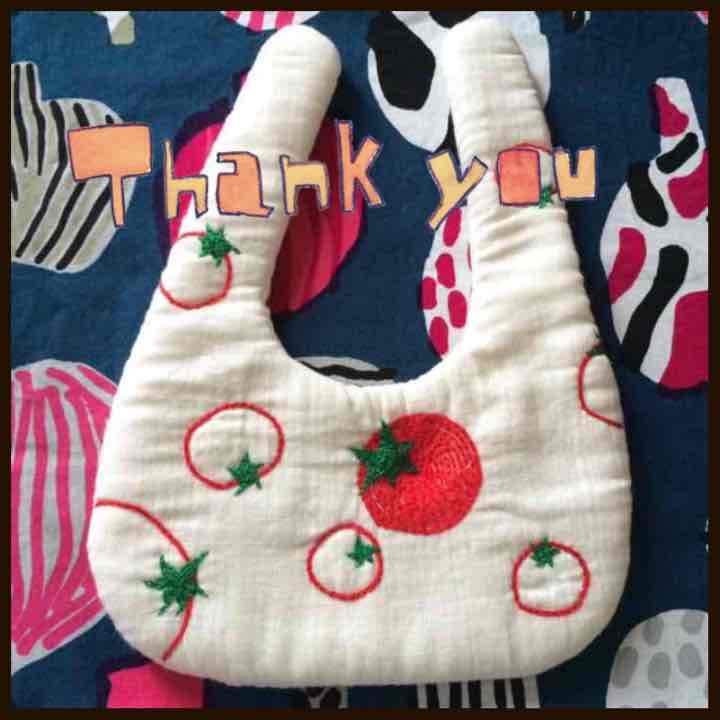再販可能❀.(*´◡`*)❀.ふかふか刺繍スタイ＊tomato＊