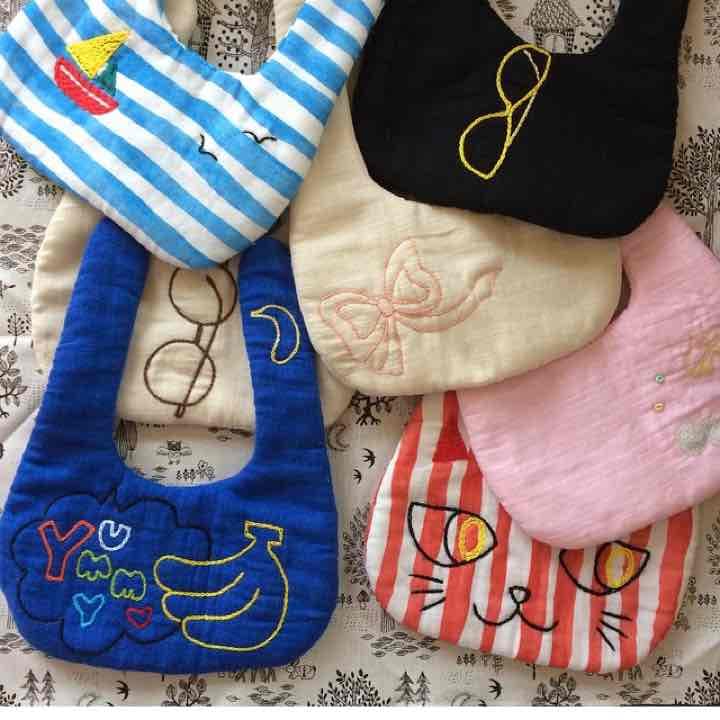 再販可能❀.(*´◡`*)❀.ふかふか刺繍スタイ＊tomato＊