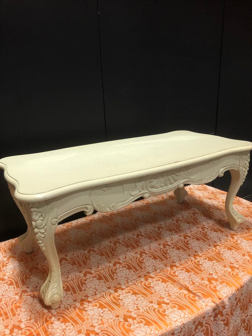 猫脚♦️ロココ♦️ホワイトテーブル♦️彫刻 ヴィンテージテーブル♦️送料込