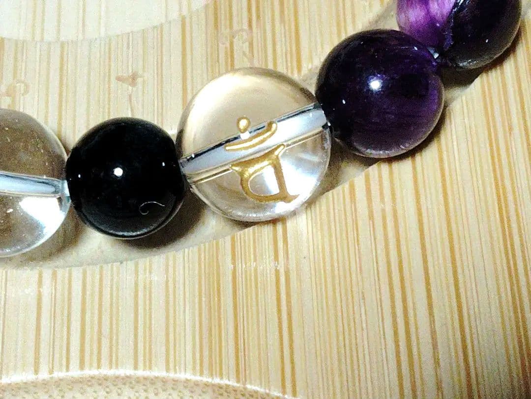 ⭐空⭐天然石梵字彫り水晶＆タイガーアイ＆オニキスブレスレット