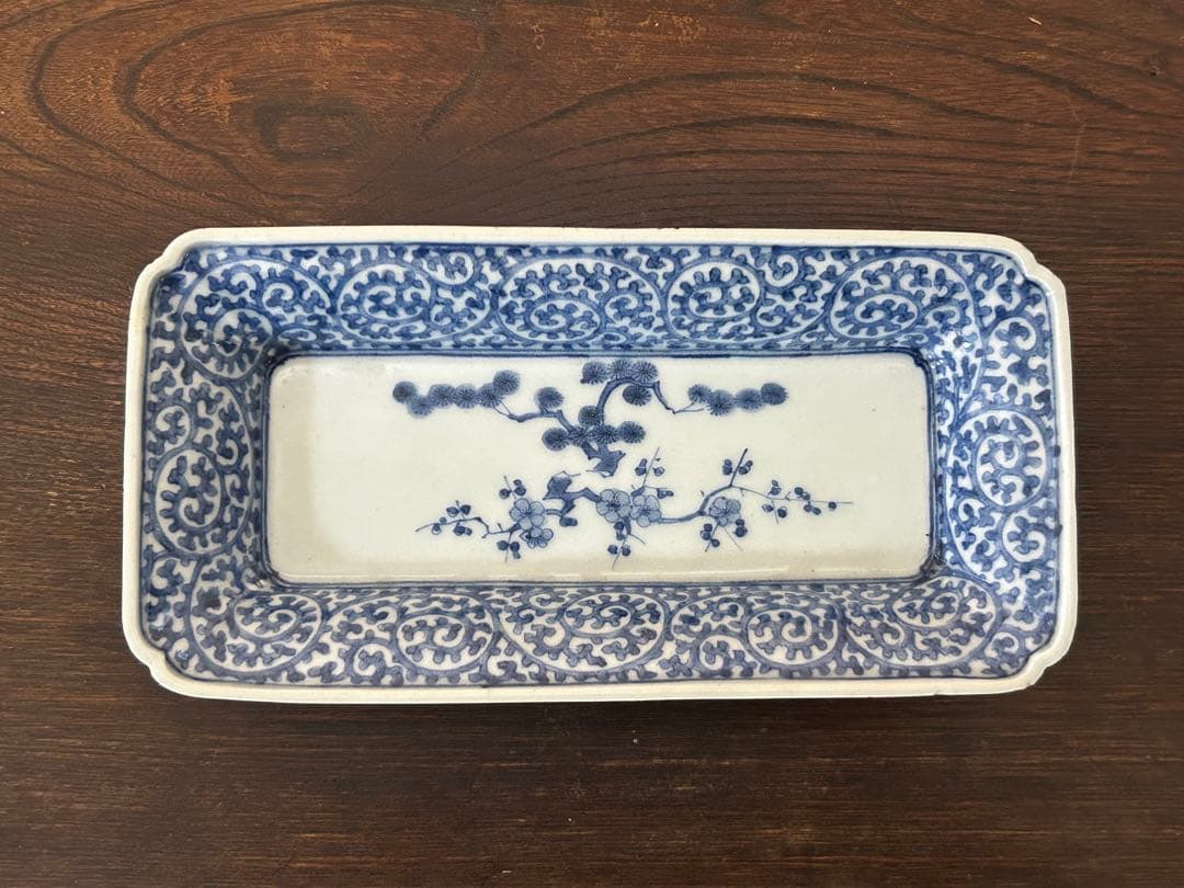 古伊万里　染付　蛸唐草松梅文長皿　江戸中期　❸ (小さなキズ、スレ有)