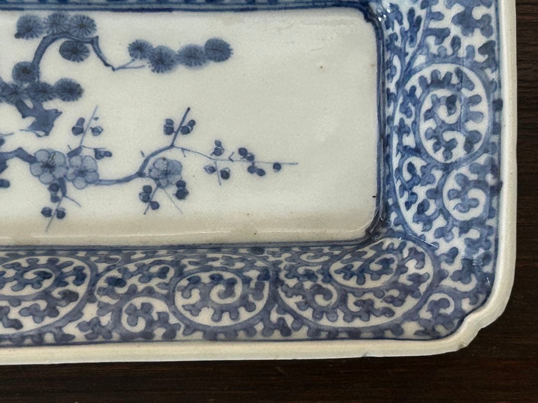 古伊万里　染付　蛸唐草松梅文長皿　江戸中期　❸ (小さなキズ、スレ有)