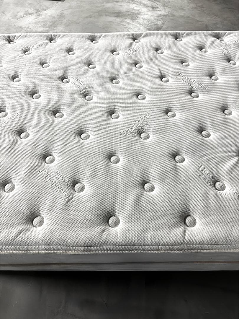 ホテル仕様 Westin Heavenly Bed クイーンサイズ