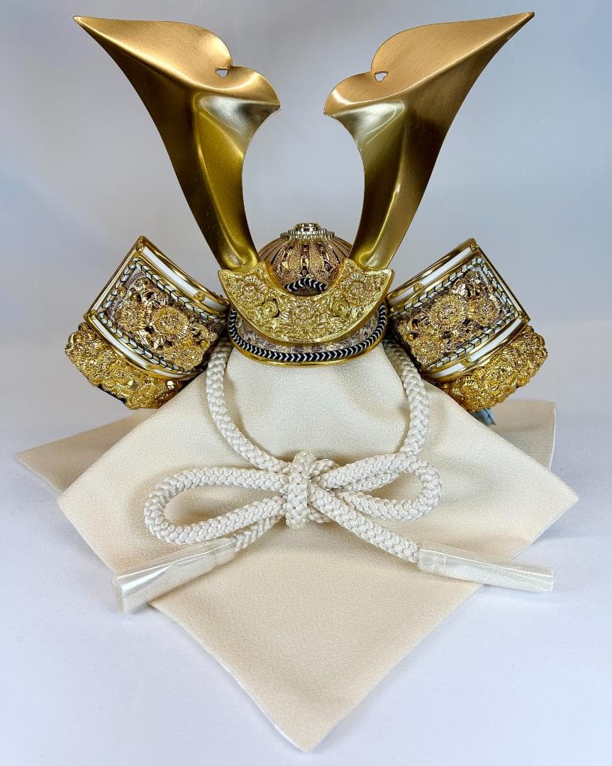 五月人形 兜 S802 金彩ゴールド 屛風 309 飾り台 32 白木 兜セット