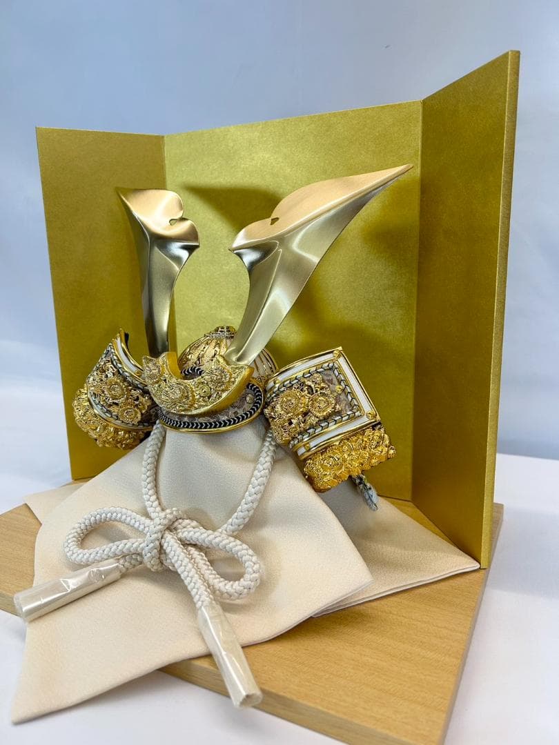 五月人形 兜 S802 金彩ゴールド 屛風 309 飾り台 32 白木 兜セット