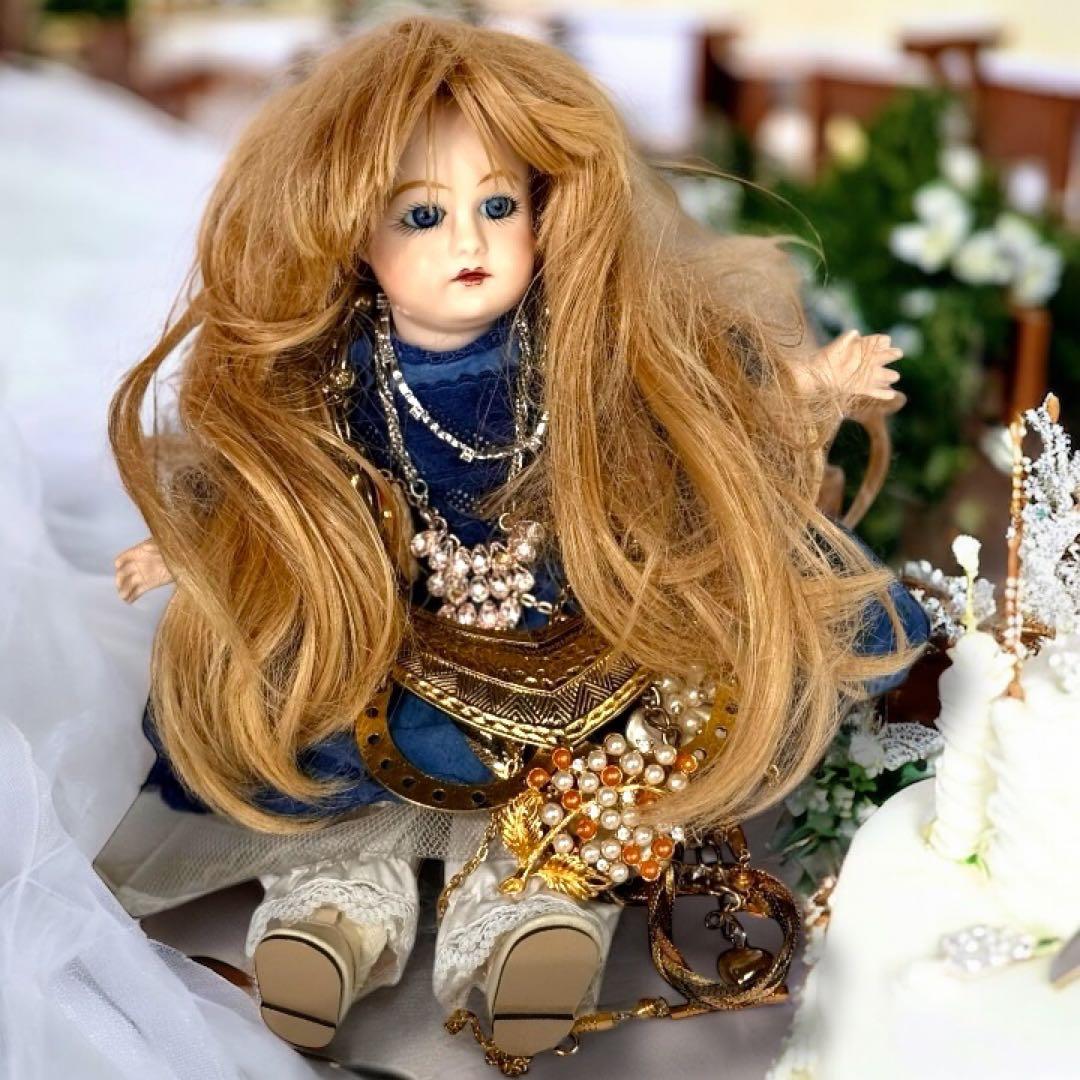 ビスクドール ゴーチェ 再構築品 ドレス2枚 ボネ2個 ウィッグ2個 アクセ付き