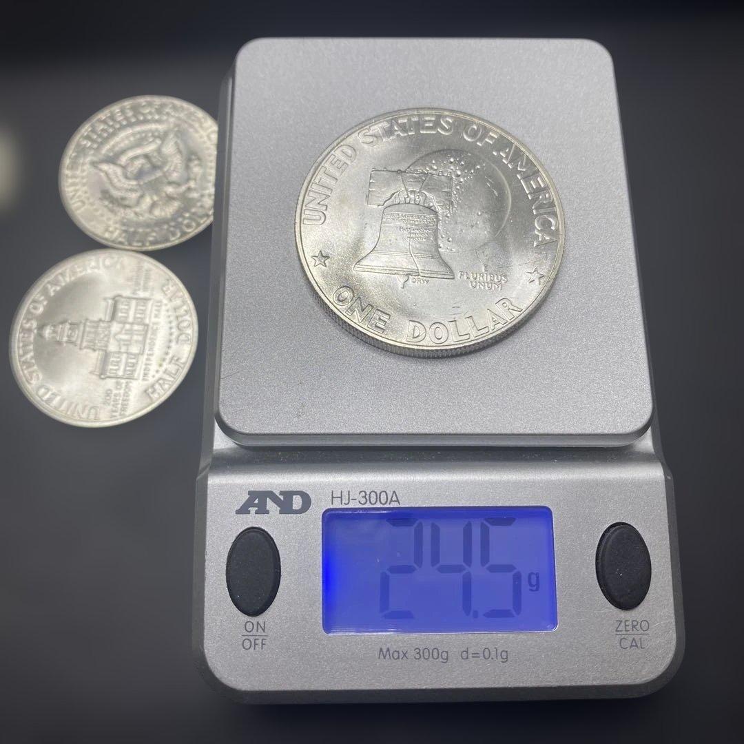 ケネディハーフダラー銀貨4枚・アメリカ建国200年銀貨1枚・リバティ1ドル銀貨♪