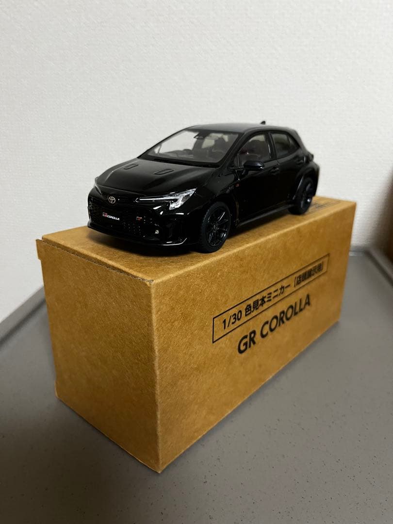 レア！GR COROLLA カラーサンプル ミニカー 1/30 ブラック - メルカリ