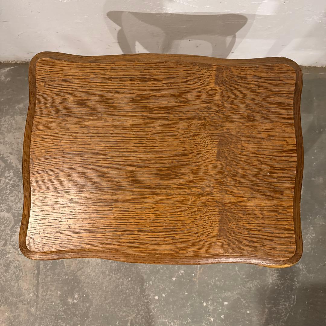 ヴィンテージ　木製サイドテーブル　猫脚　中