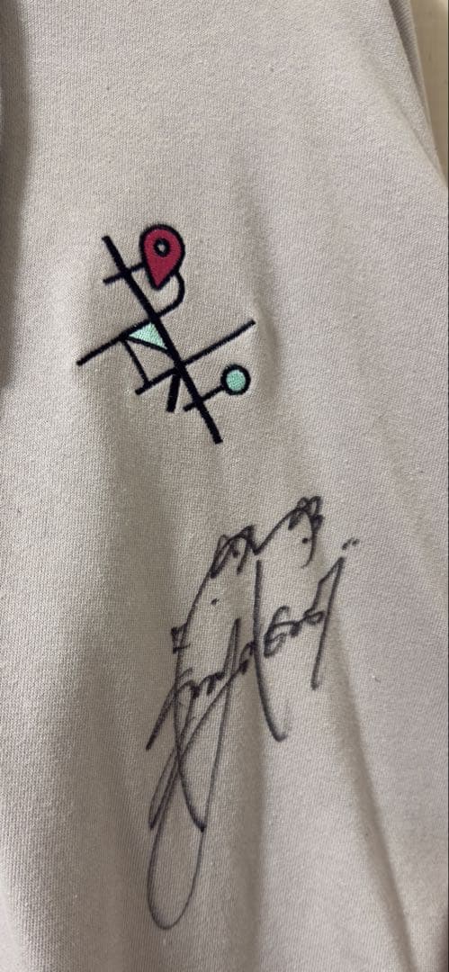 似鳥沙也加 直筆サイン入り AZKi 公式パーカー 未着用