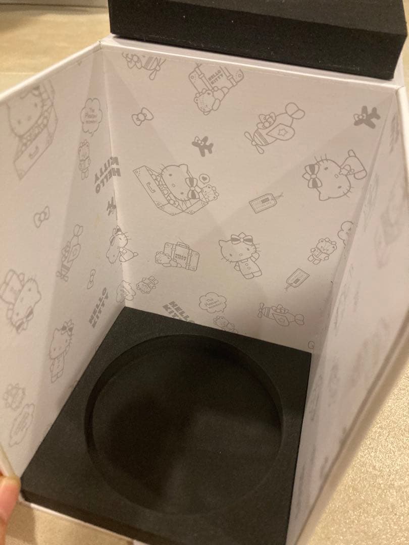 ハローキティ キティーちゃん スノードーム デューティーフリー 非売品 韓国