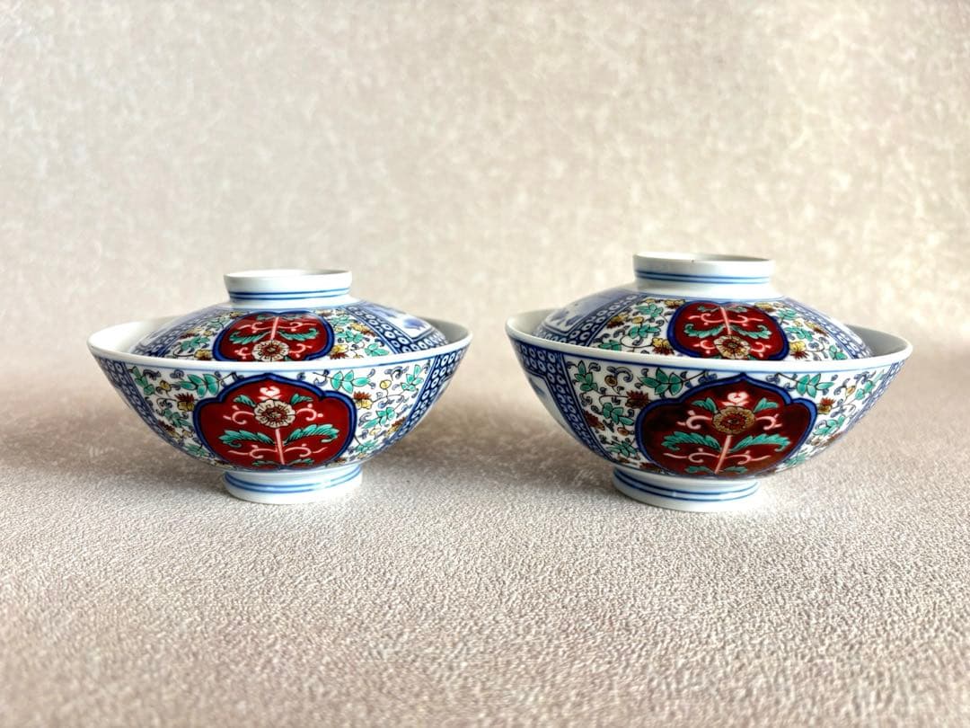 人間国宝 十三代 酒井田柿右衛門 錦菊鳳凰紋 蓋付茶碗 飯碗 2客 共箱 有田焼