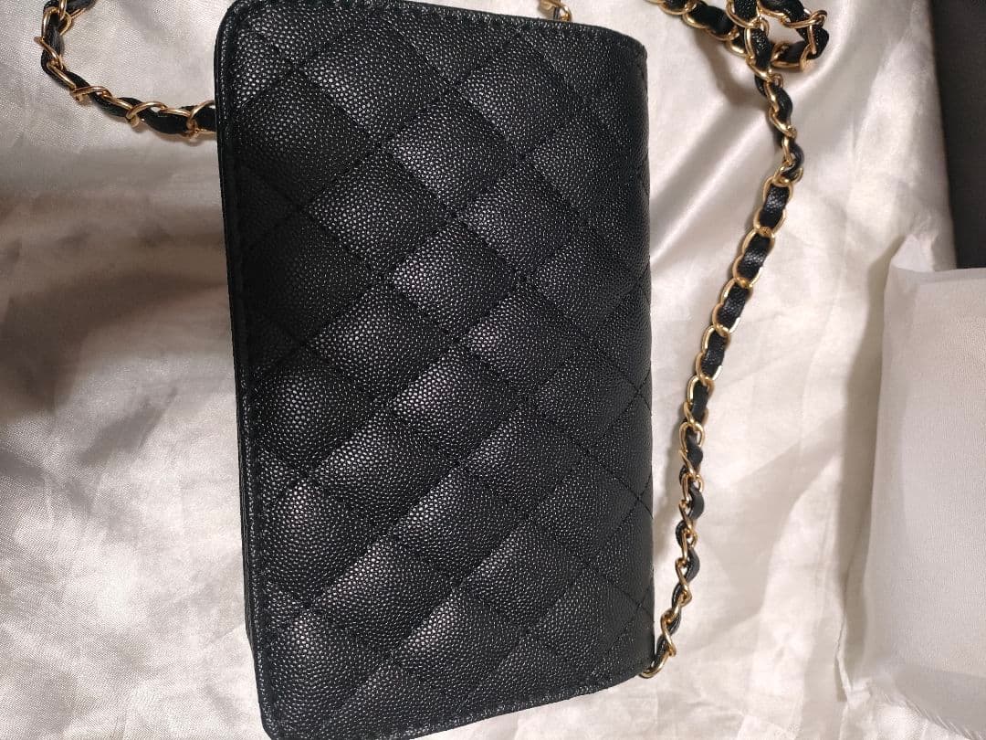 CHANEL ショルダーバッグ ノベルティ ゴールド