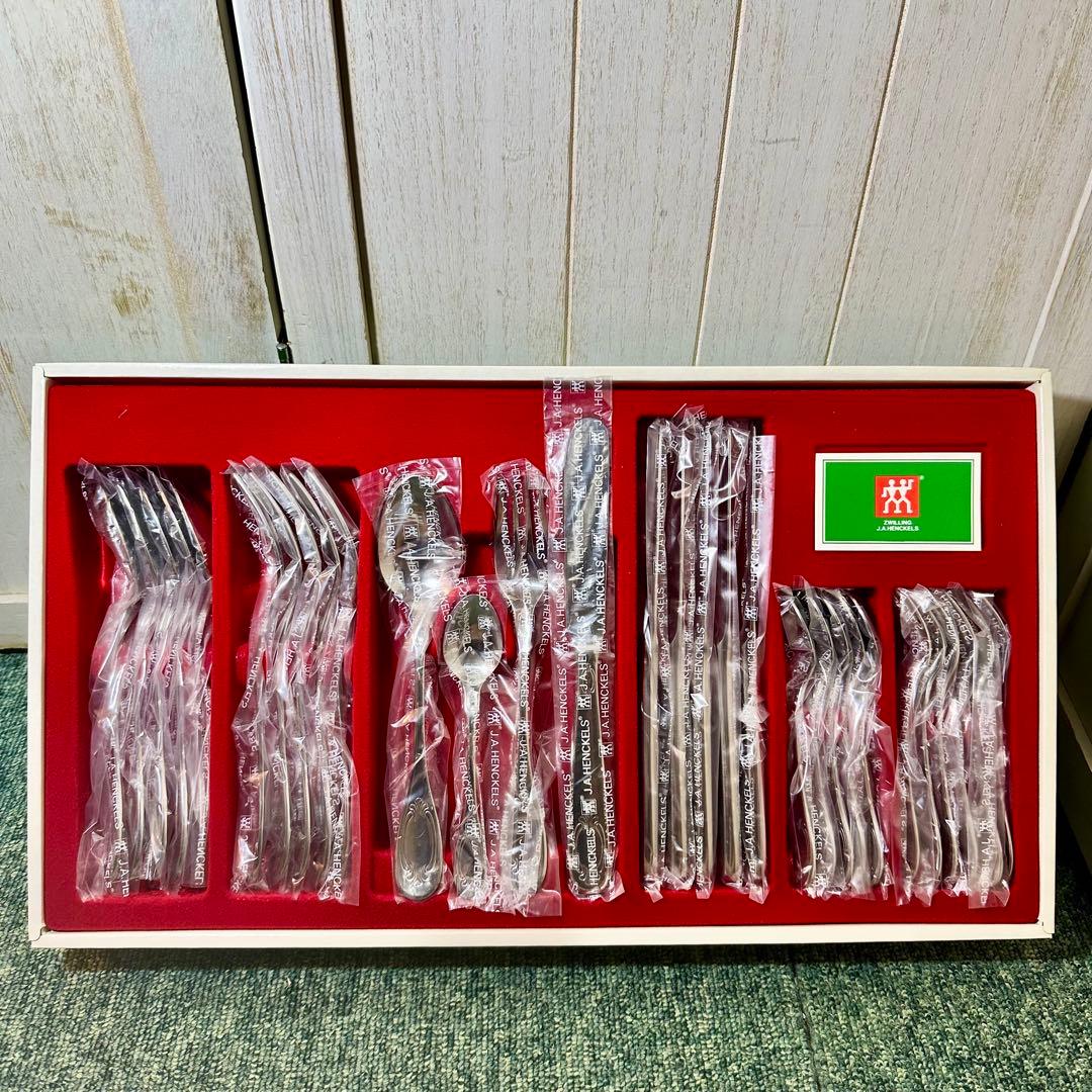 ツヴィリング ヘンケルス カトラリーセット ピロシュカ　ディナーセット 30本